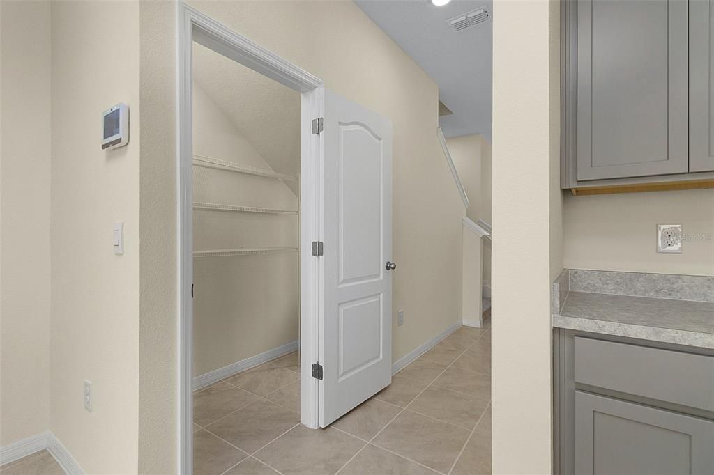 En Renta: $1,900 (3 camas, 2 baños, 1740 Pies cuadrados)