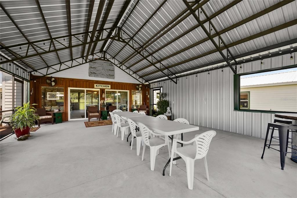 For Sale: $2,500,000 (3 beds, 3 baths, 6330 Square Feet)