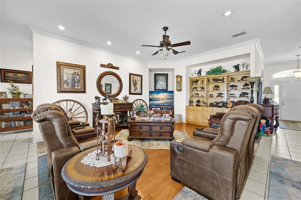 For Sale: $2,500,000 (3 beds, 3 baths, 6330 Square Feet)