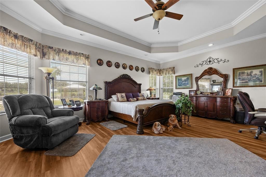 For Sale: $2,500,000 (3 beds, 3 baths, 6330 Square Feet)