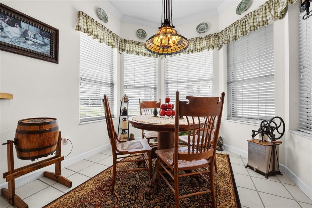 For Sale: $2,500,000 (3 beds, 3 baths, 6330 Square Feet)