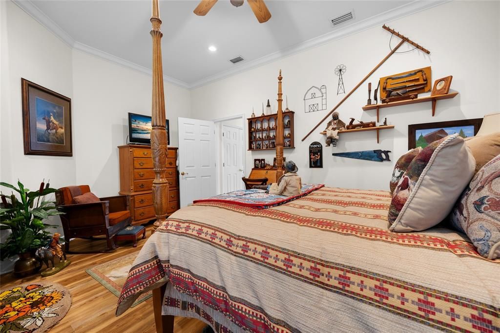 For Sale: $2,500,000 (3 beds, 3 baths, 6330 Square Feet)