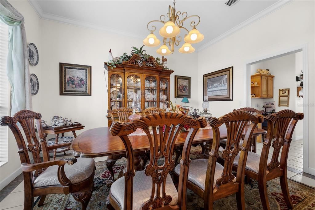 For Sale: $2,500,000 (3 beds, 3 baths, 6330 Square Feet)