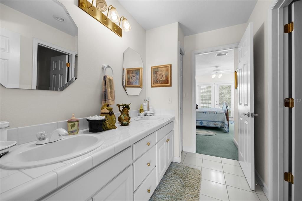 For Sale: $2,500,000 (3 beds, 3 baths, 6330 Square Feet)