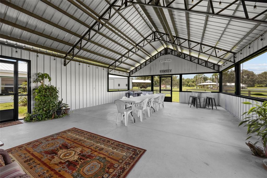 For Sale: $2,500,000 (3 beds, 3 baths, 6330 Square Feet)