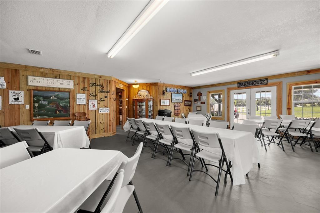 For Sale: $2,500,000 (3 beds, 3 baths, 6330 Square Feet)