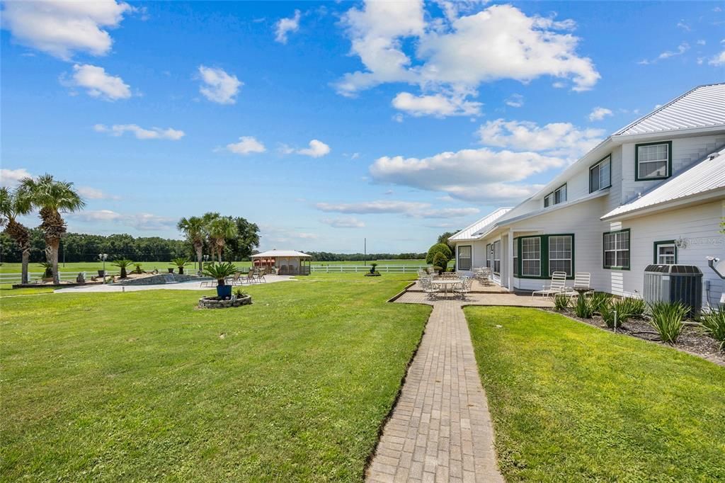 For Sale: $2,500,000 (3 beds, 3 baths, 6330 Square Feet)