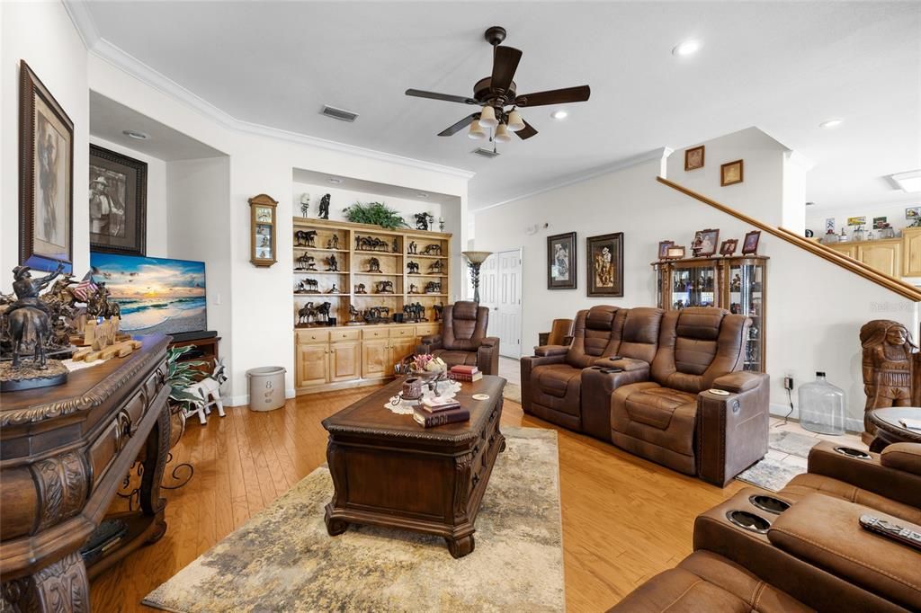 For Sale: $2,500,000 (3 beds, 3 baths, 6330 Square Feet)