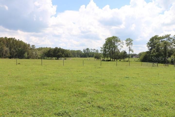 For Sale: $1,250,000 (45.57 acres)