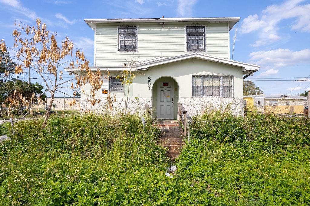 For Sale: $115,000 (3 beds, 3 baths, 2346 Square Feet)