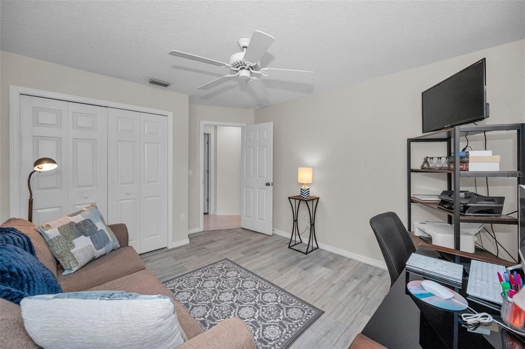 For Sale: $549,000 (3 beds, 2 baths, 1828 Square Feet)