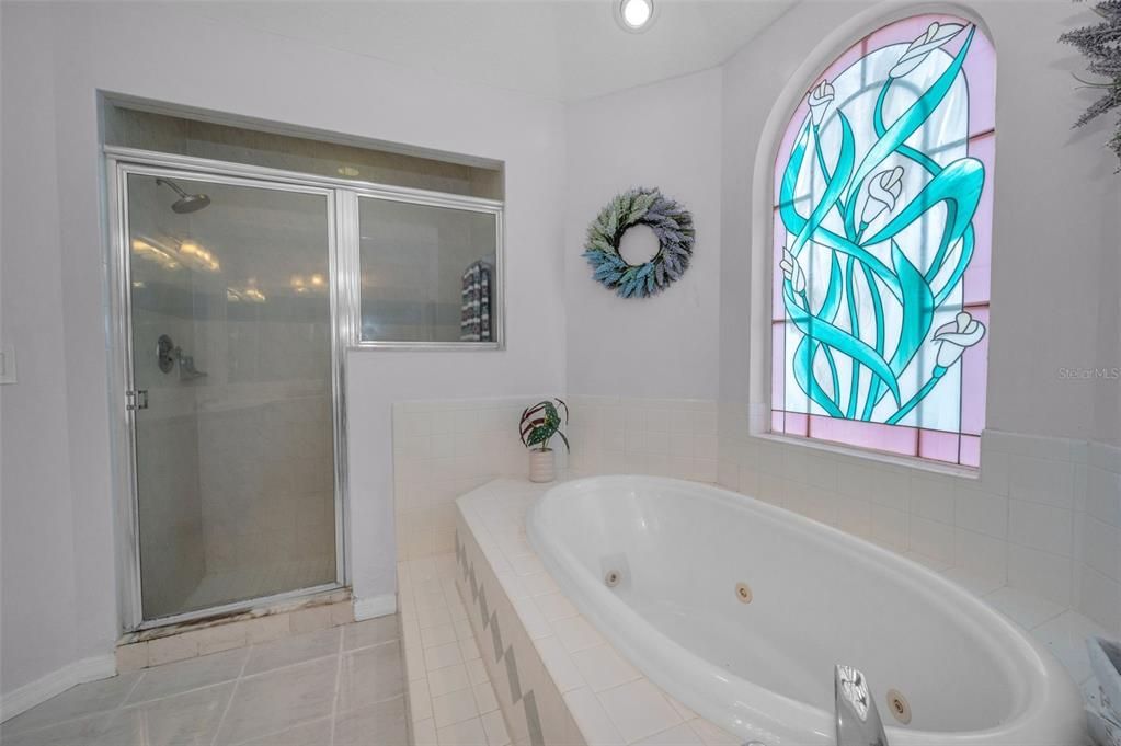 For Sale: $549,000 (3 beds, 2 baths, 1828 Square Feet)