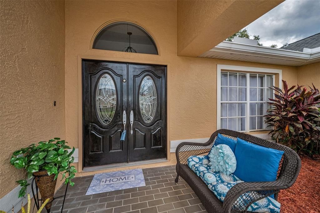 For Sale: $549,000 (3 beds, 2 baths, 1828 Square Feet)