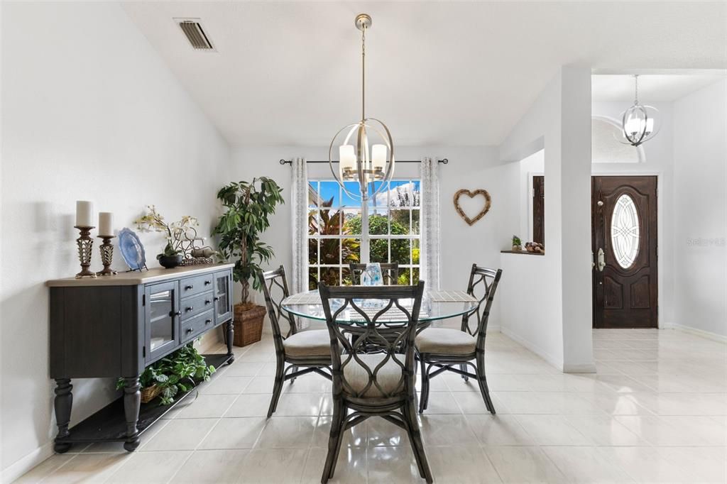 For Sale: $549,000 (3 beds, 2 baths, 1828 Square Feet)