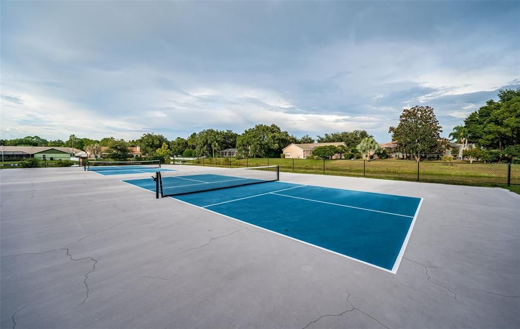 For Sale: $549,000 (3 beds, 2 baths, 1828 Square Feet)