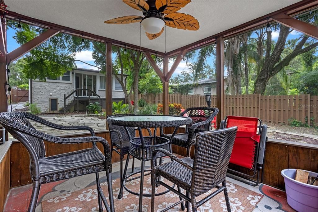 Active With Contract: $539,000 (3 beds, 2 baths, 1923 Square Feet)