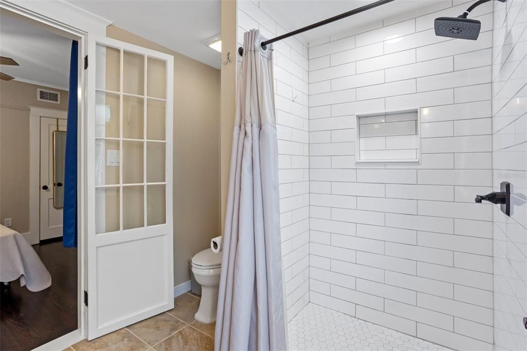 Active With Contract: $539,000 (3 beds, 2 baths, 1923 Square Feet)