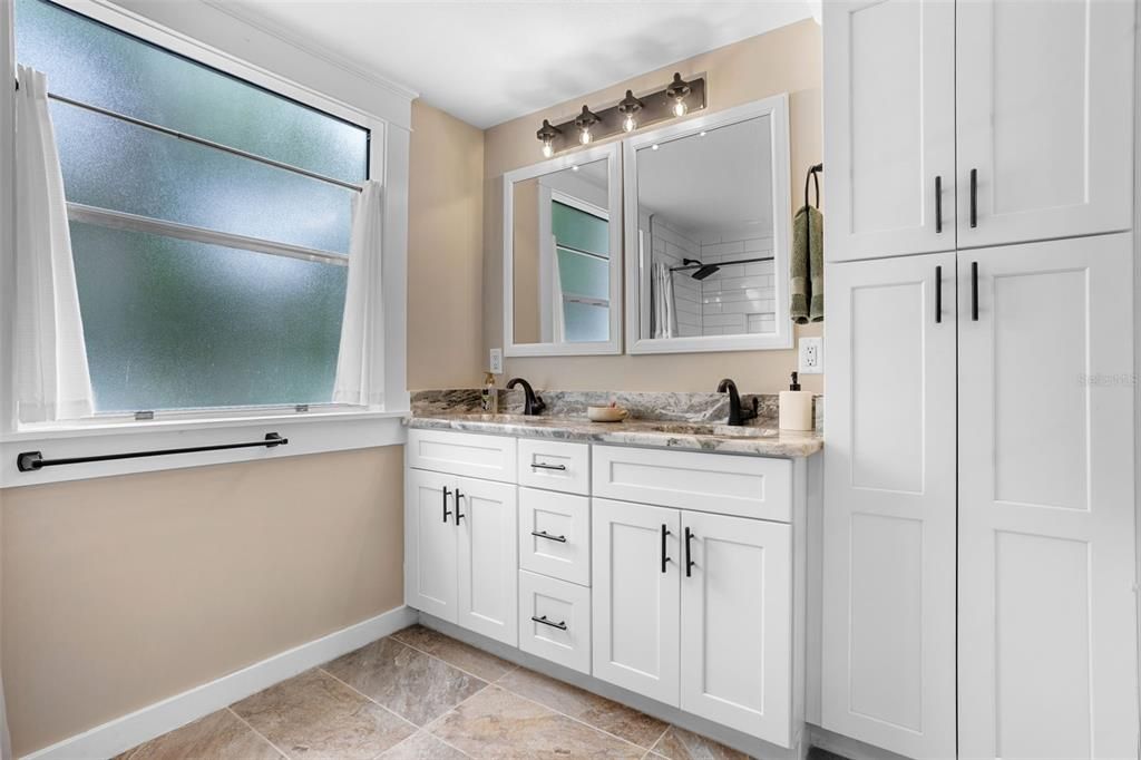 Active With Contract: $539,000 (3 beds, 2 baths, 1923 Square Feet)