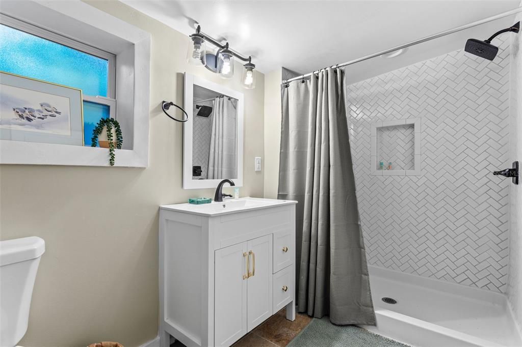 Active With Contract: $539,000 (3 beds, 2 baths, 1923 Square Feet)