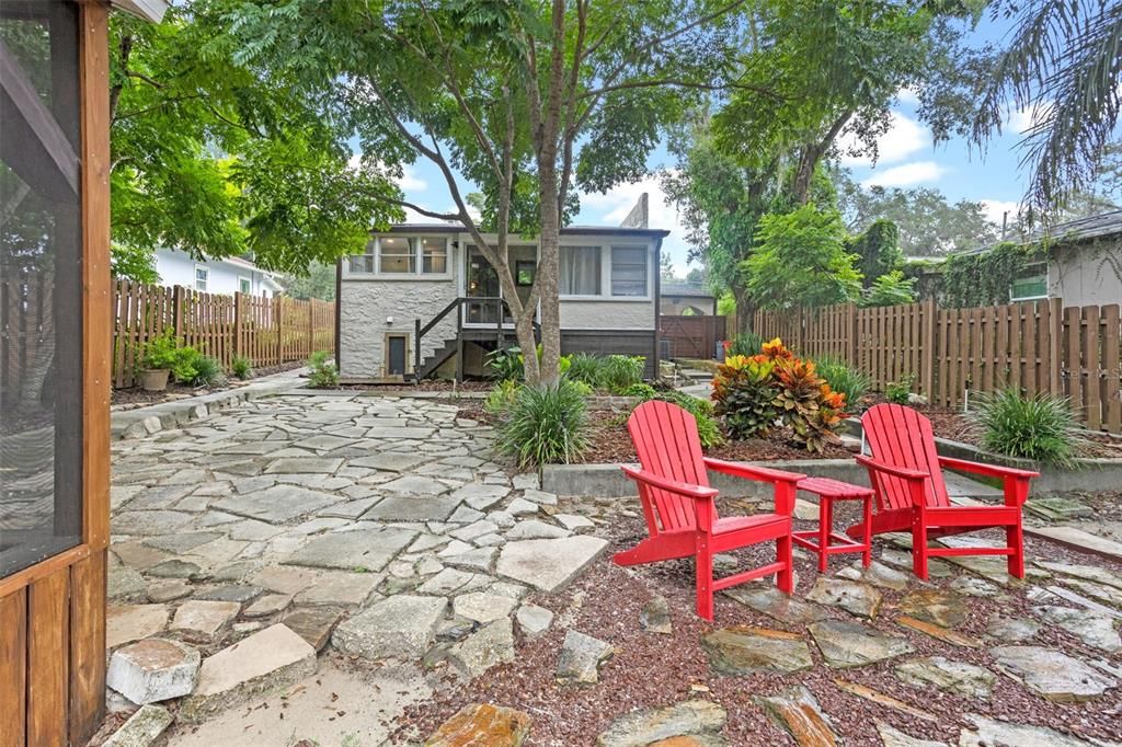 Active With Contract: $539,000 (3 beds, 2 baths, 1923 Square Feet)