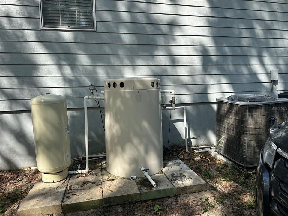 На продажу: $410,000 (4 спален, 2 ванн, 1978 Квадратных фут)