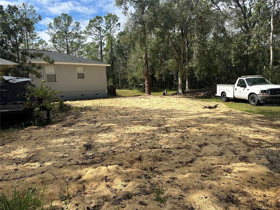 На продажу: $410,000 (4 спален, 2 ванн, 1978 Квадратных фут)