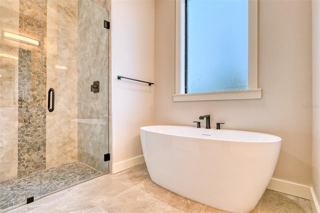 En Venta: $479,000 (3 camas, 2 baños, 1658 Pies cuadrados)