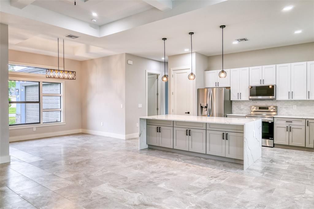 En Venta: $479,000 (3 camas, 2 baños, 1658 Pies cuadrados)