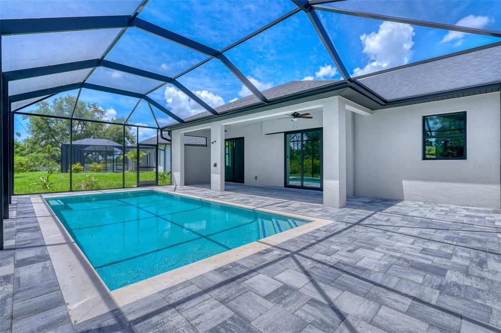 En Venta: $479,000 (3 camas, 2 baños, 1658 Pies cuadrados)