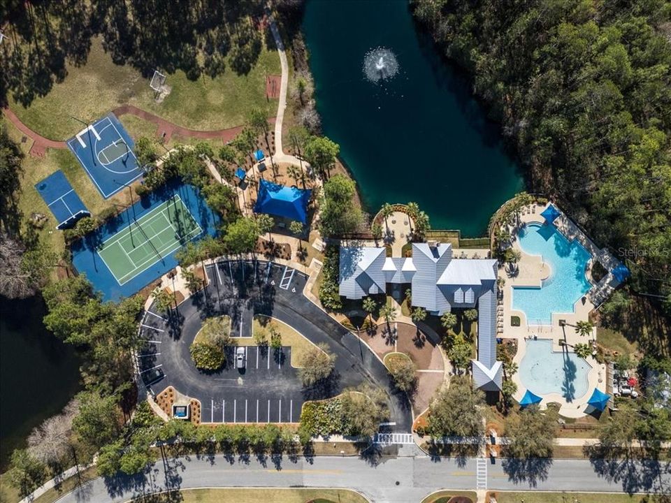 En Venta: $564,800 (5 camas, 4 baños, 3072 Pies cuadrados)