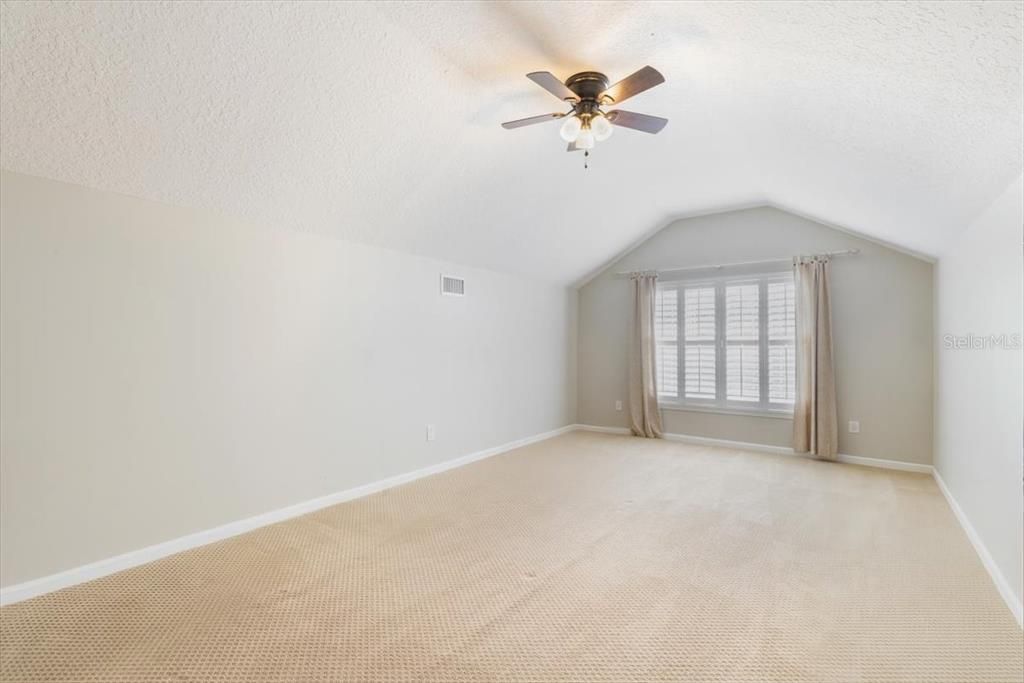 En Venta: $564,800 (5 camas, 4 baños, 3072 Pies cuadrados)