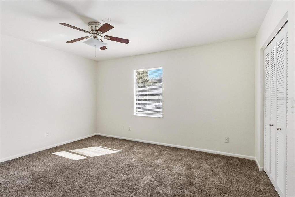 На продажу: $189,000 (2 спален, 2 ванн, 1434 Квадратных фут)