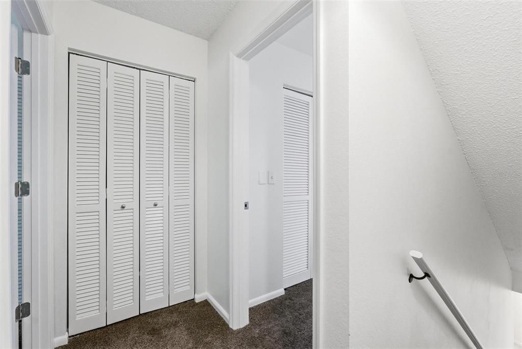 На продажу: $189,000 (2 спален, 2 ванн, 1434 Квадратных фут)