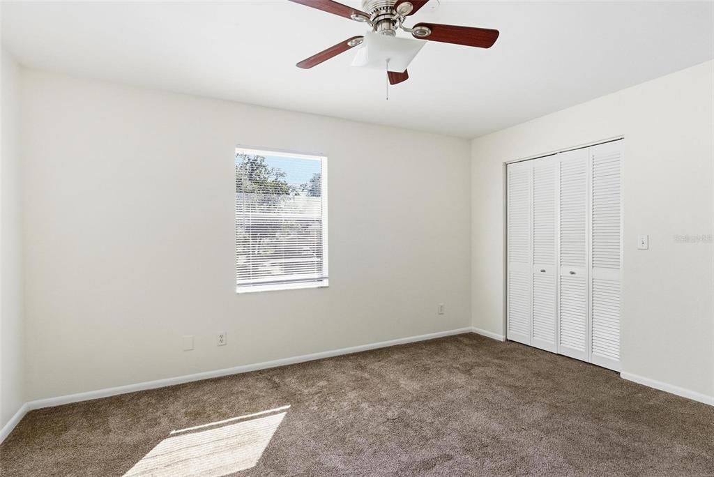 На продажу: $189,000 (2 спален, 2 ванн, 1434 Квадратных фут)