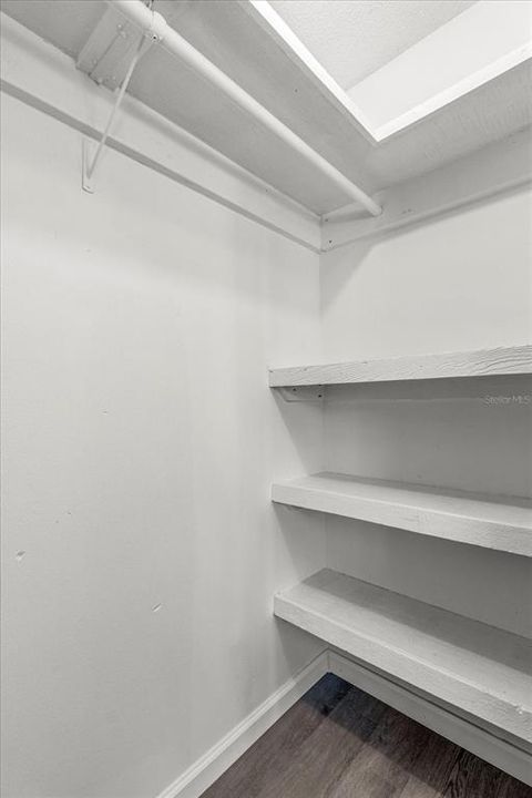 待售: $299,999 (3 贝兹, 2 浴室, 1837 平方英尺)