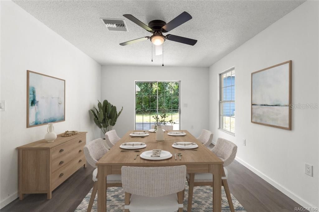 待售: $299,999 (3 贝兹, 2 浴室, 1837 平方英尺)