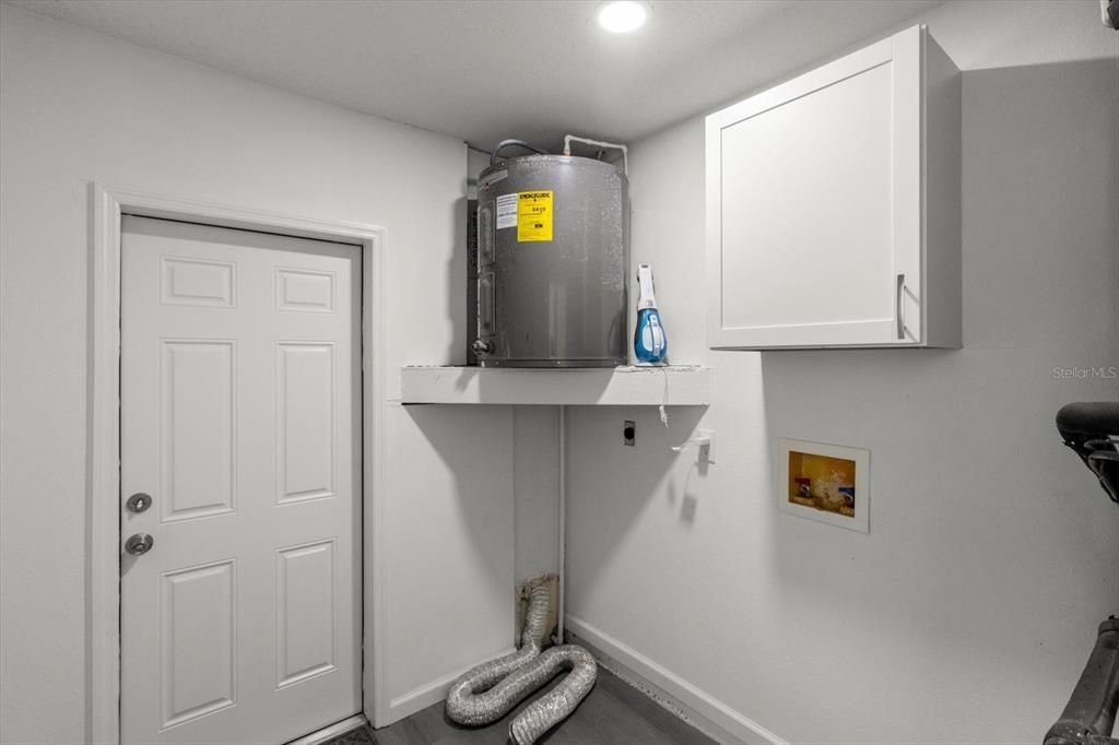 待售: $299,999 (3 贝兹, 2 浴室, 1837 平方英尺)