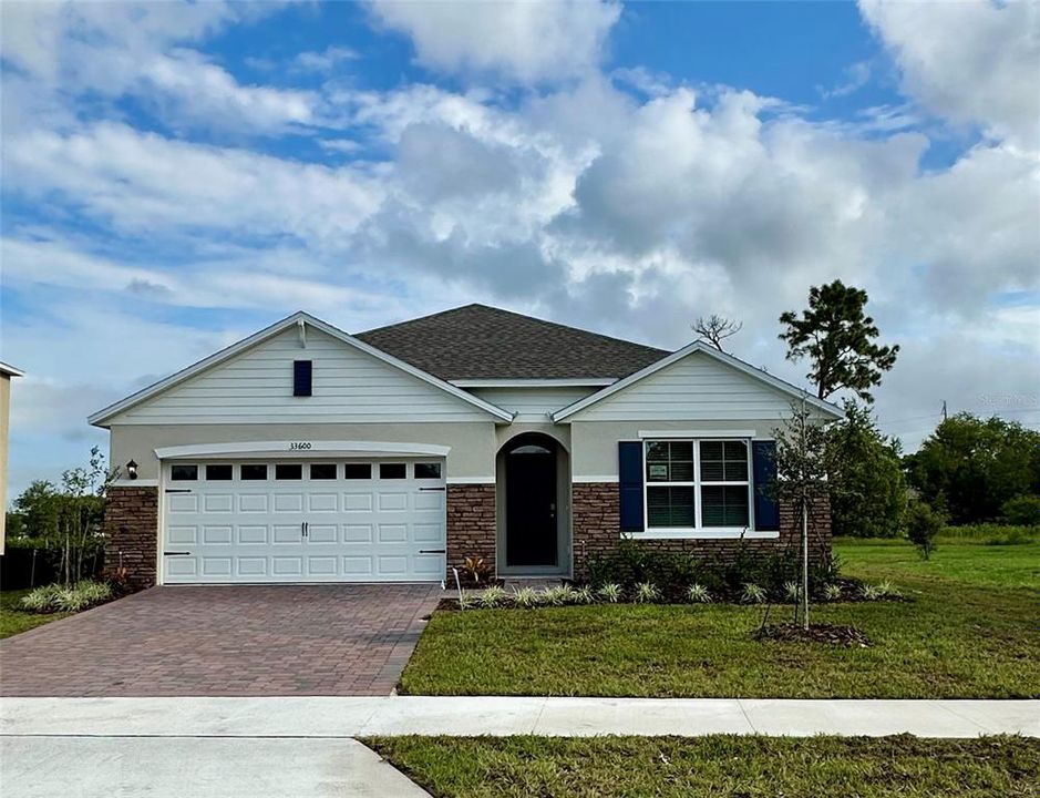 Recently Sold: $390,920 (4 beds, 2 baths, 1828 Square Feet)