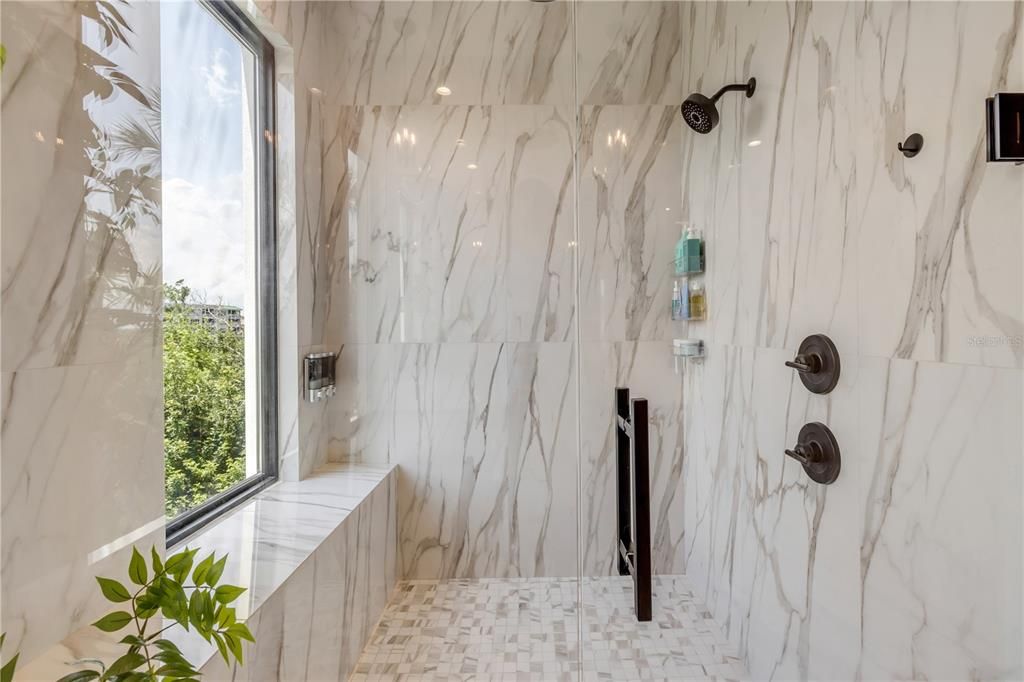 На продажу: $2,925,000 (4 спален, 4 ванн, 3423 Квадратных фут)