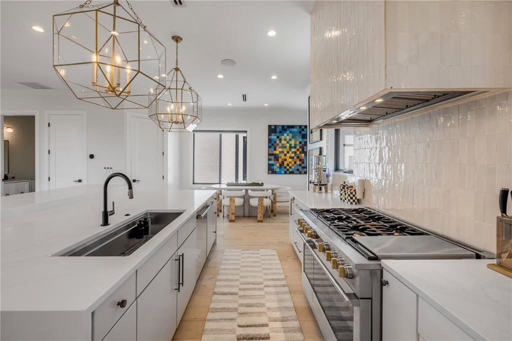 На продажу: $2,925,000 (4 спален, 4 ванн, 3423 Квадратных фут)