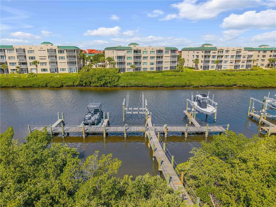 На продажу: $2,925,000 (4 спален, 4 ванн, 3423 Квадратных фут)