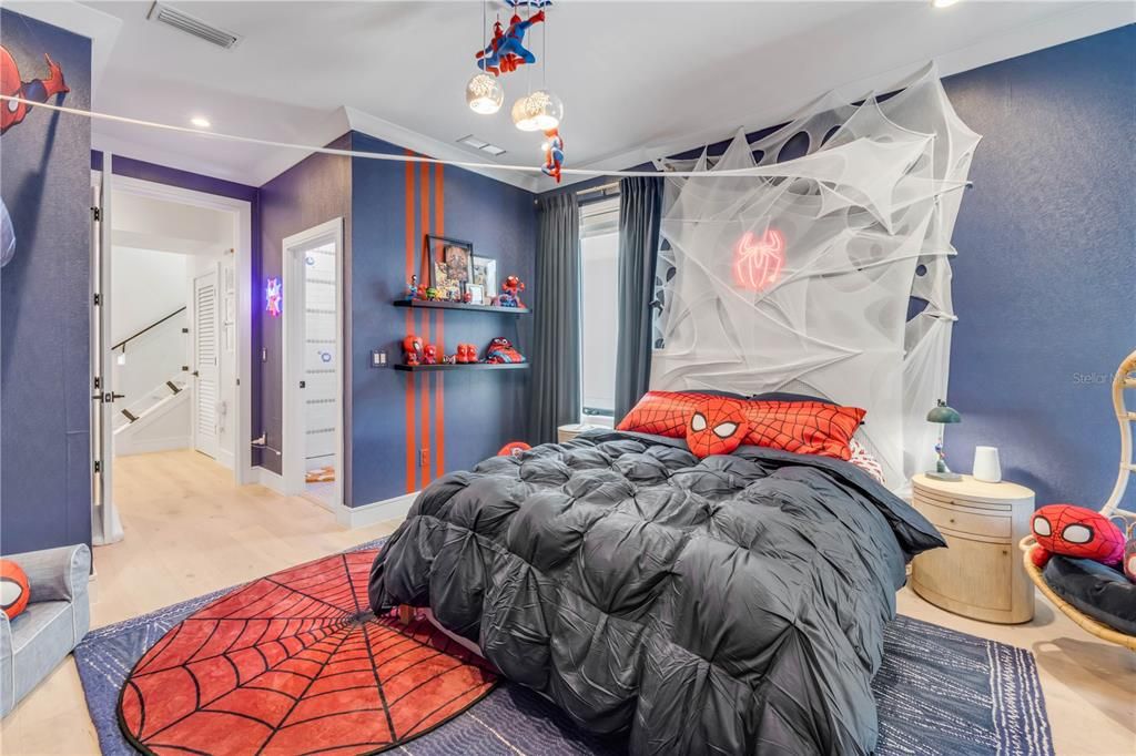 На продажу: $2,925,000 (4 спален, 4 ванн, 3423 Квадратных фут)