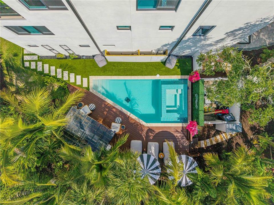 На продажу: $2,925,000 (4 спален, 4 ванн, 3423 Квадратных фут)