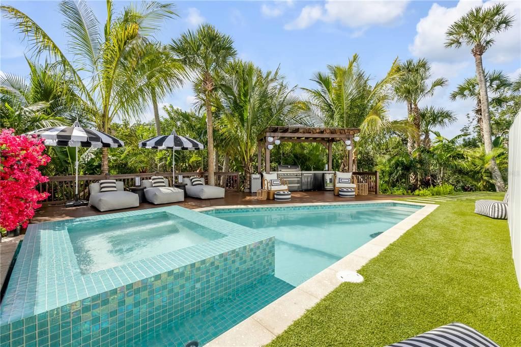 На продажу: $2,925,000 (4 спален, 4 ванн, 3423 Квадратных фут)