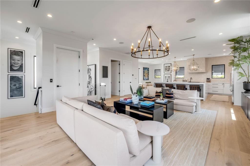 На продажу: $2,925,000 (4 спален, 4 ванн, 3423 Квадратных фут)