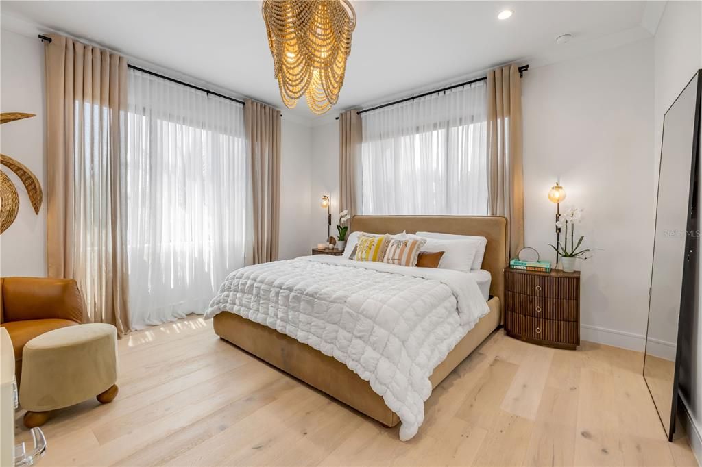 На продажу: $2,925,000 (4 спален, 4 ванн, 3423 Квадратных фут)