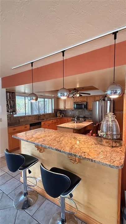 待售: $1,998,000 (3 贝兹, 3 浴室, 2758 平方英尺)