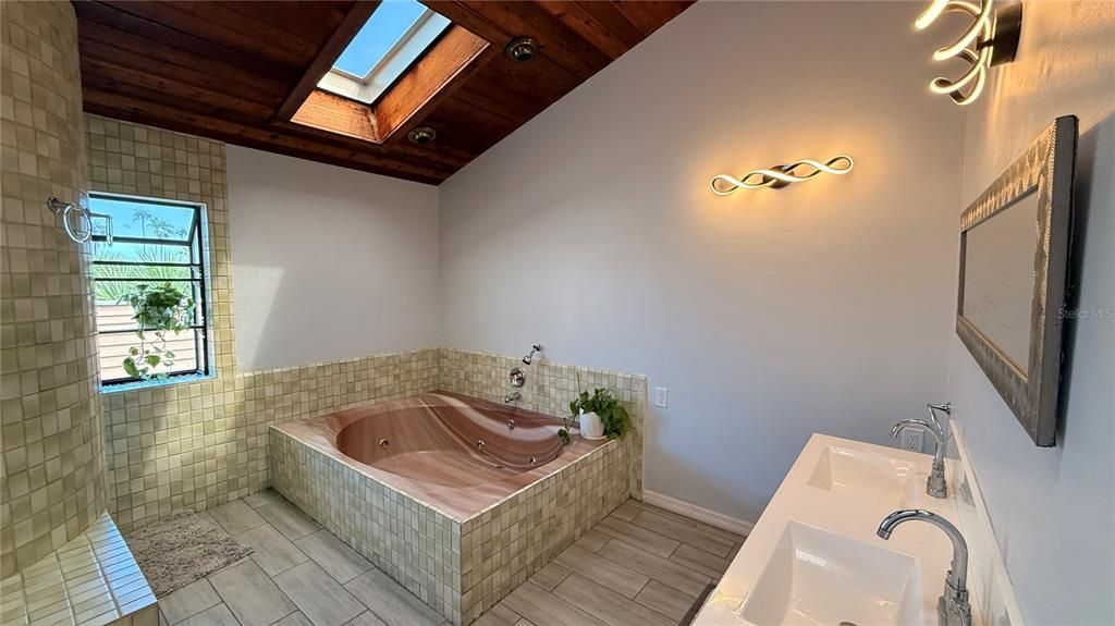 待售: $1,998,000 (3 贝兹, 3 浴室, 2758 平方英尺)