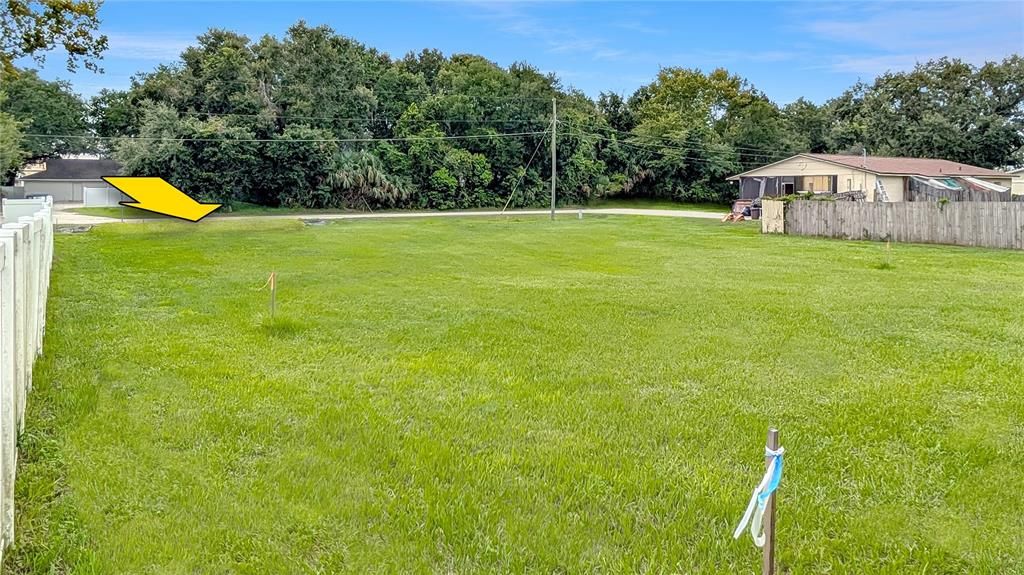 На продажу: $184,000 (0.29 acres)