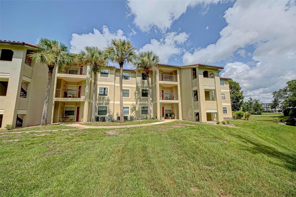 待售: $195,000 (2 贝兹, 2 浴室, 937 平方英尺)